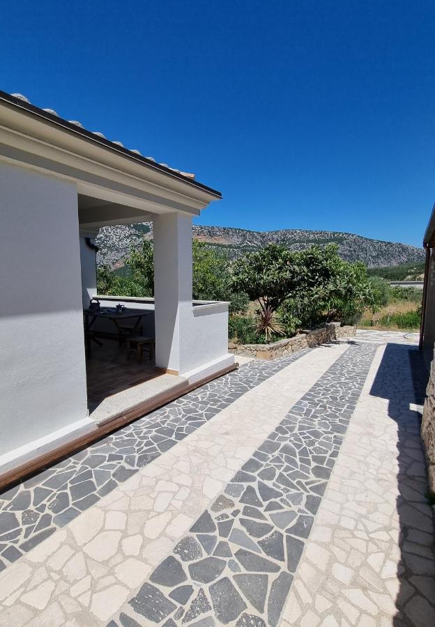 דורגלי Villa Biriculi מראה חיצוני תמונה